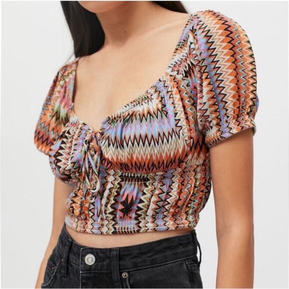 Urban Outfitters Kristi Zig Zag Y2K Aztec Rainbow Puff Sleeve Crop Top M - Picture 2 of 9